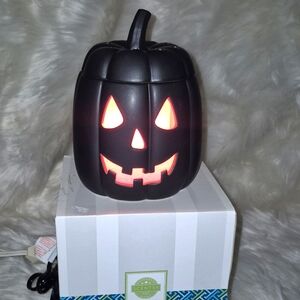 JACK Retired Scentsy Warmer